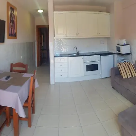شقة Compostela Beash Family Garden بلايا ذي لاس أميريكاس
